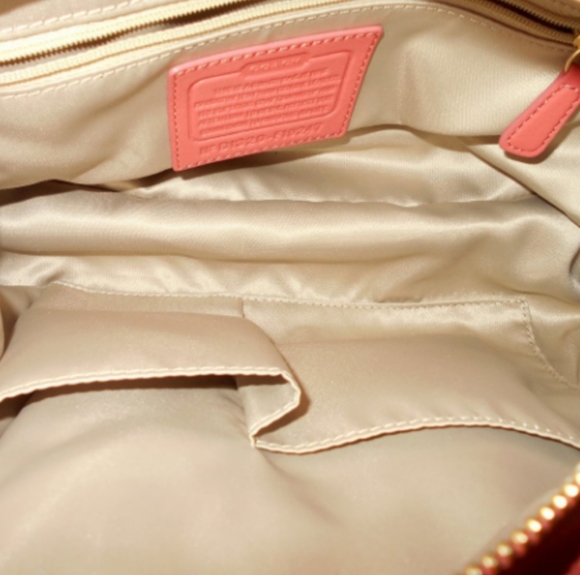 Authentic Coach Elise NWOT plz read below - Picture 2 of 9